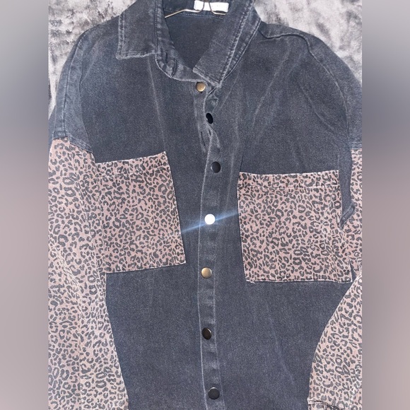 Leopard print jacket button up - Picture 1 of 5